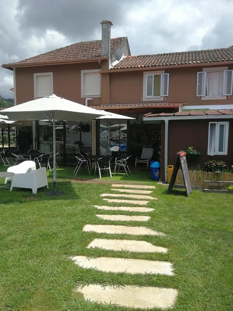 Albergue Vintecatro Caldas de Reis Kültér fotó