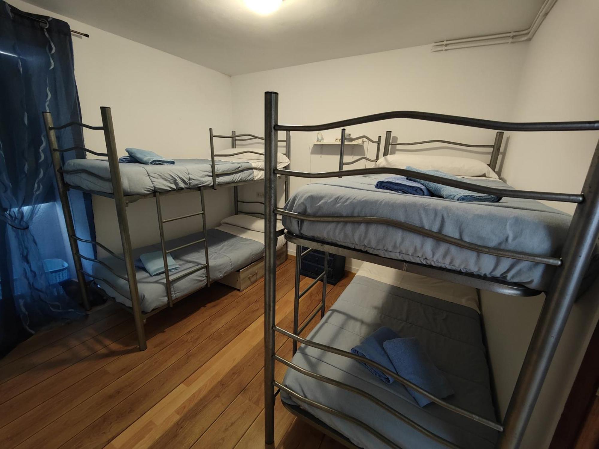 Albergue Vintecatro Caldas de Reis Kültér fotó